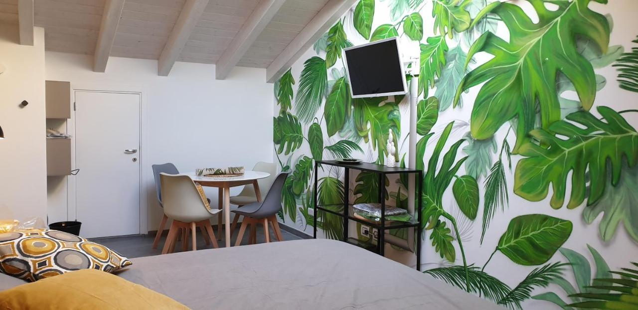 150 Latomare Bed & Breakfast มารีนาดีคาร์รารา ภายนอก รูปภาพ