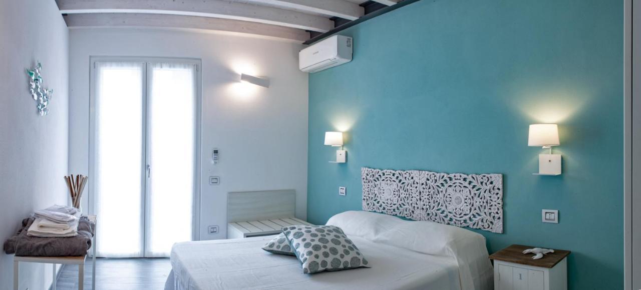 150 Latomare Bed & Breakfast มารีนาดีคาร์รารา ภายนอก รูปภาพ